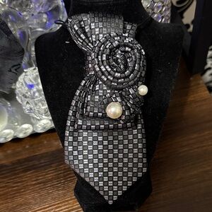 Elegant Black and Silver Tie with Pearl Accents